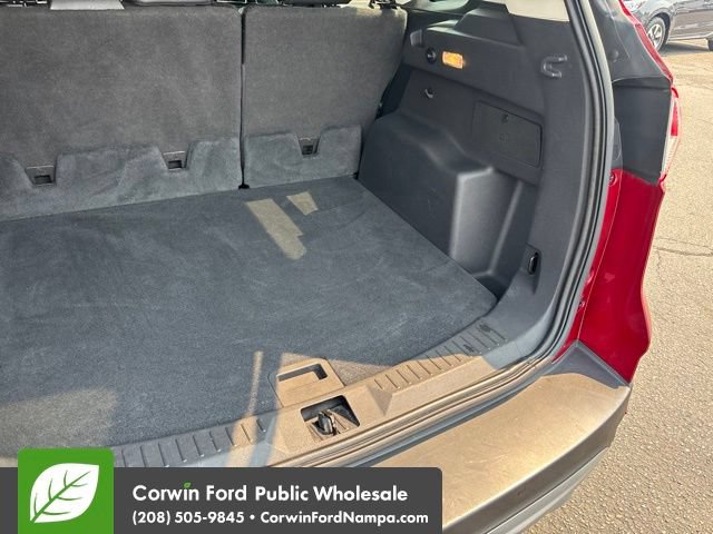 Used 2015 Ford Escape Titanium w/ Equipment Group 301A AWD/4WD image 31