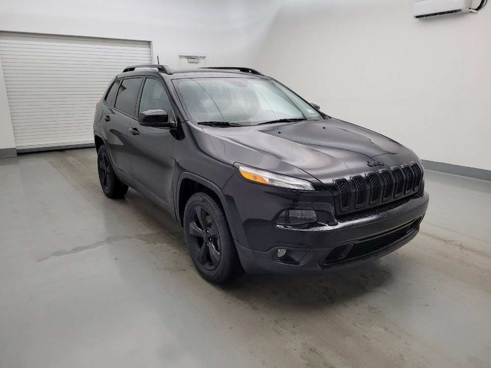 Used 2018 Jeep Cherokee Limited w/ Luxury Group AWD/4WD image 13