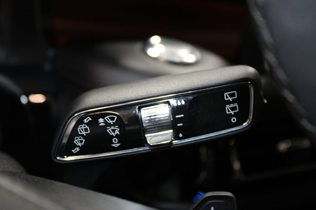 Used 2024 Lincoln Aviator Reserve w/ Equipment Group 201A RWD image 47
