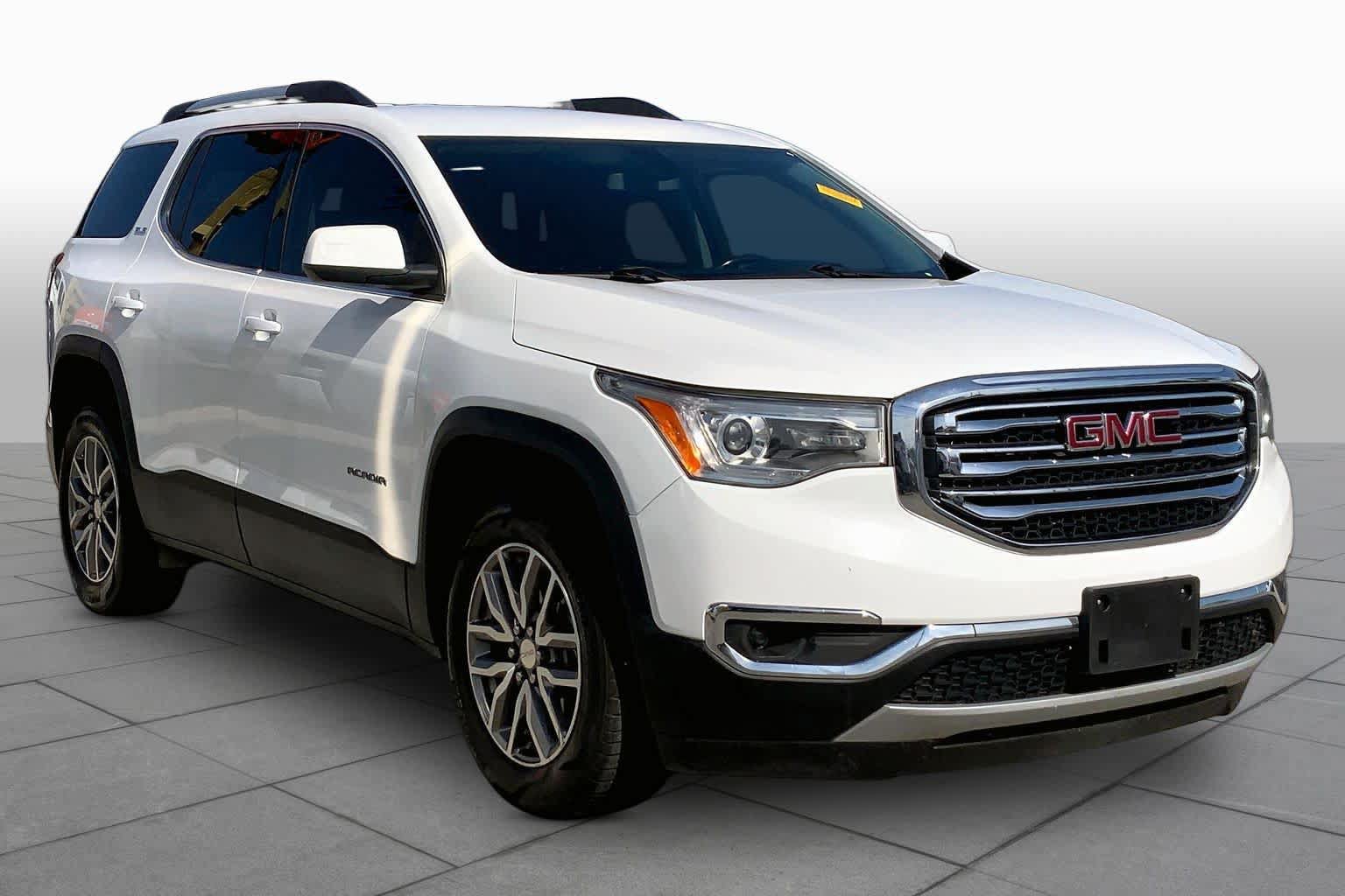 Used 2019 GMC Acadia SLE FWD image 3