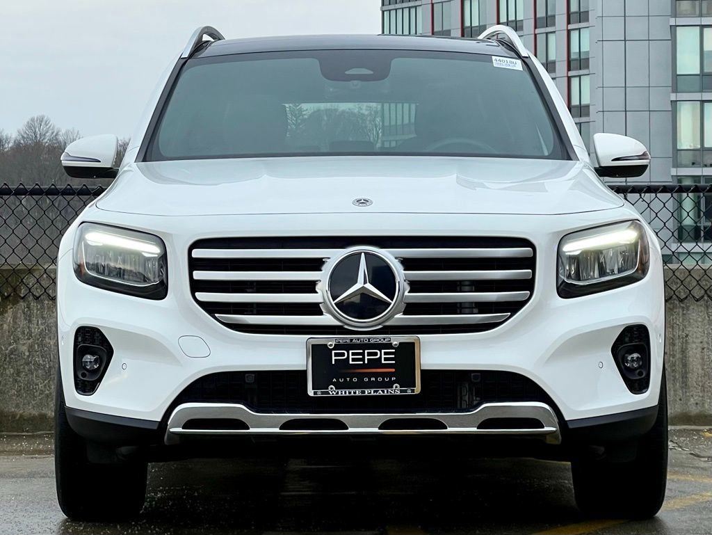 Certified 2025 Mercedes-Benz GLB 250 4MATIC image 3
