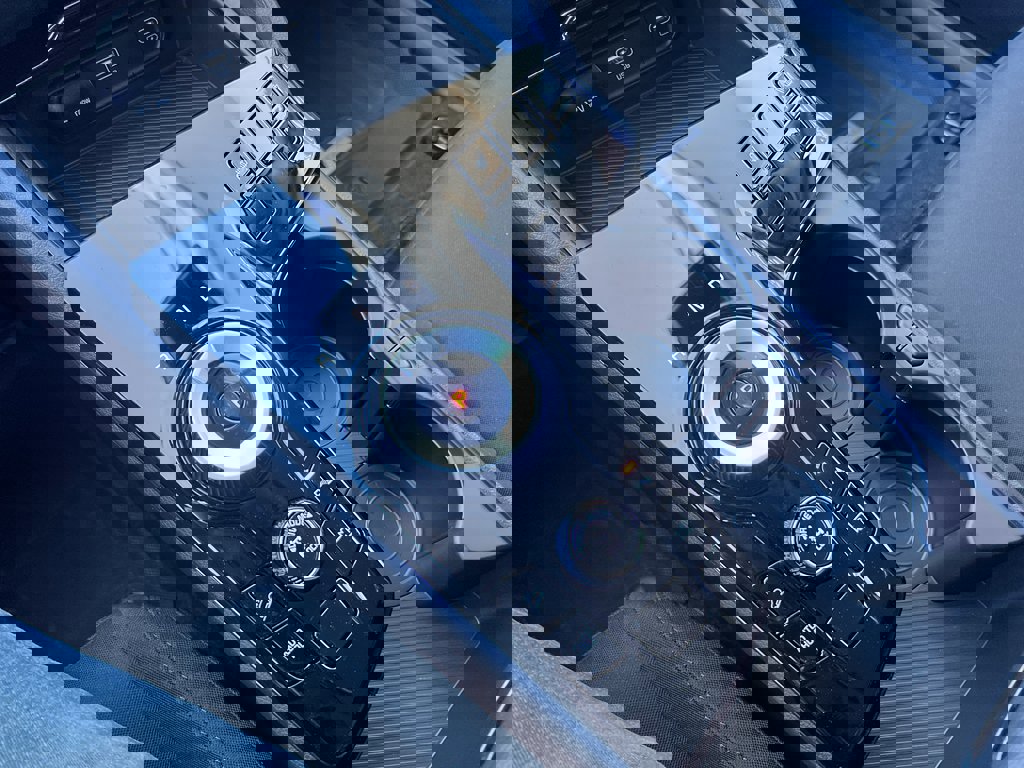 New 2025 Kia Sportage LX image 21