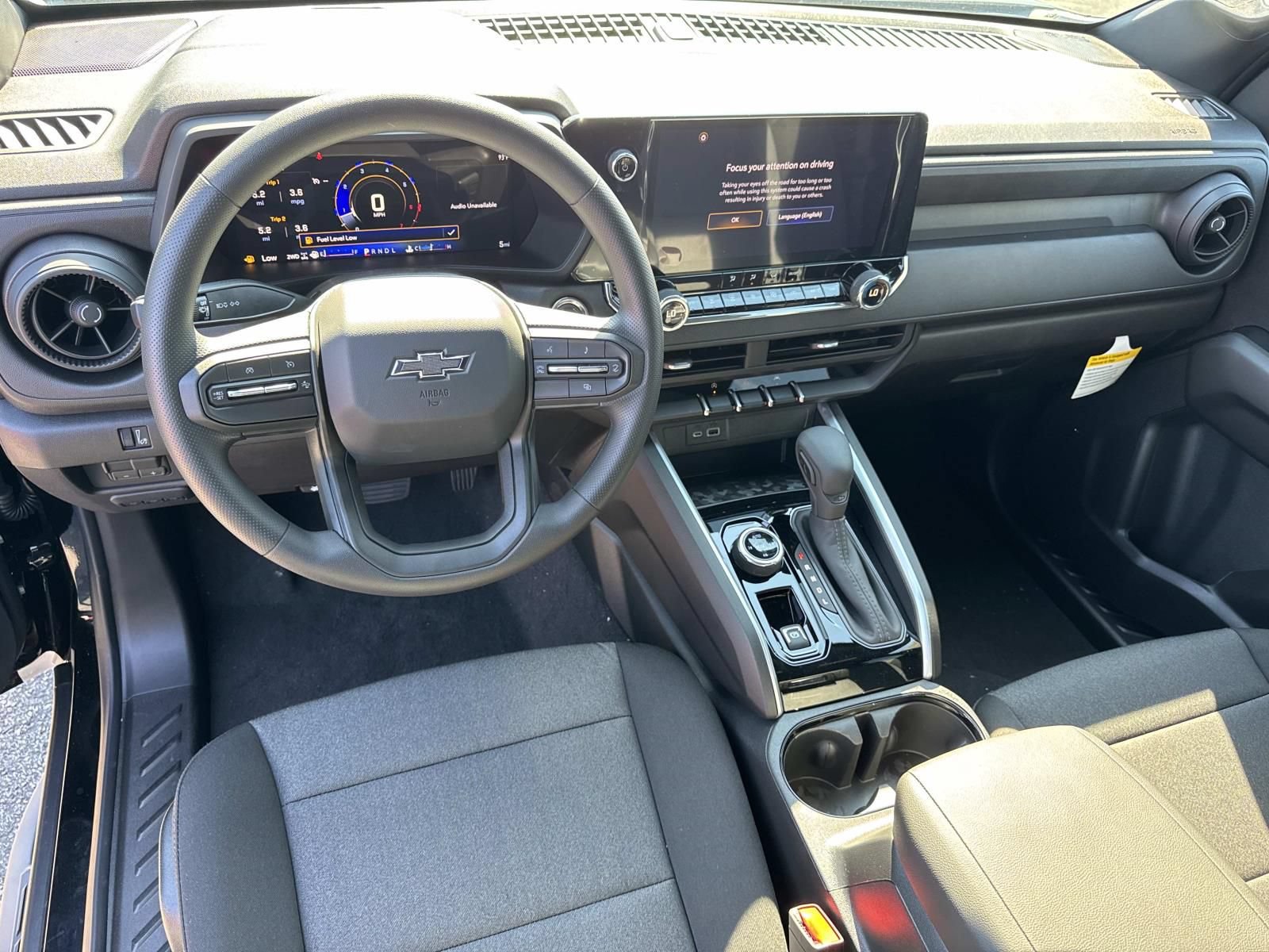 New 2026 Chevrolet Colorado Trail Boss w/ Midnight Edition AWD/4WD image 19