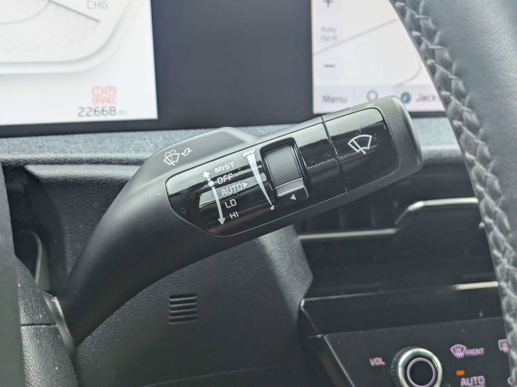 Used 2023 Kia EV6 Wind RWD image 29