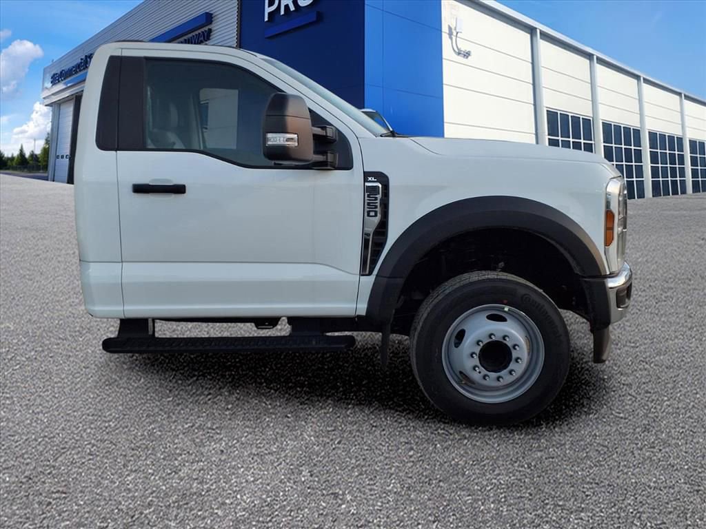 New 2026 Ford F550 2WD Regular Cab Super Duty image 2