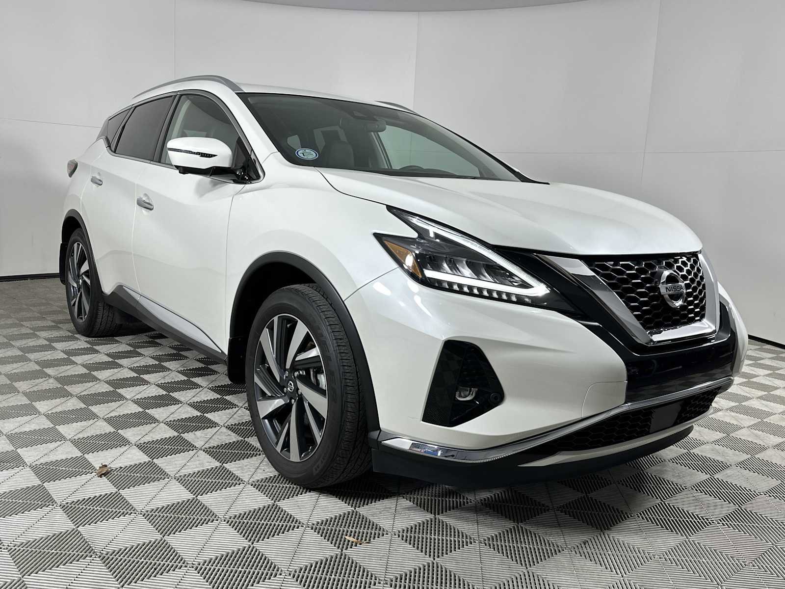 Used 2022 Nissan Murano SL FWD image 2