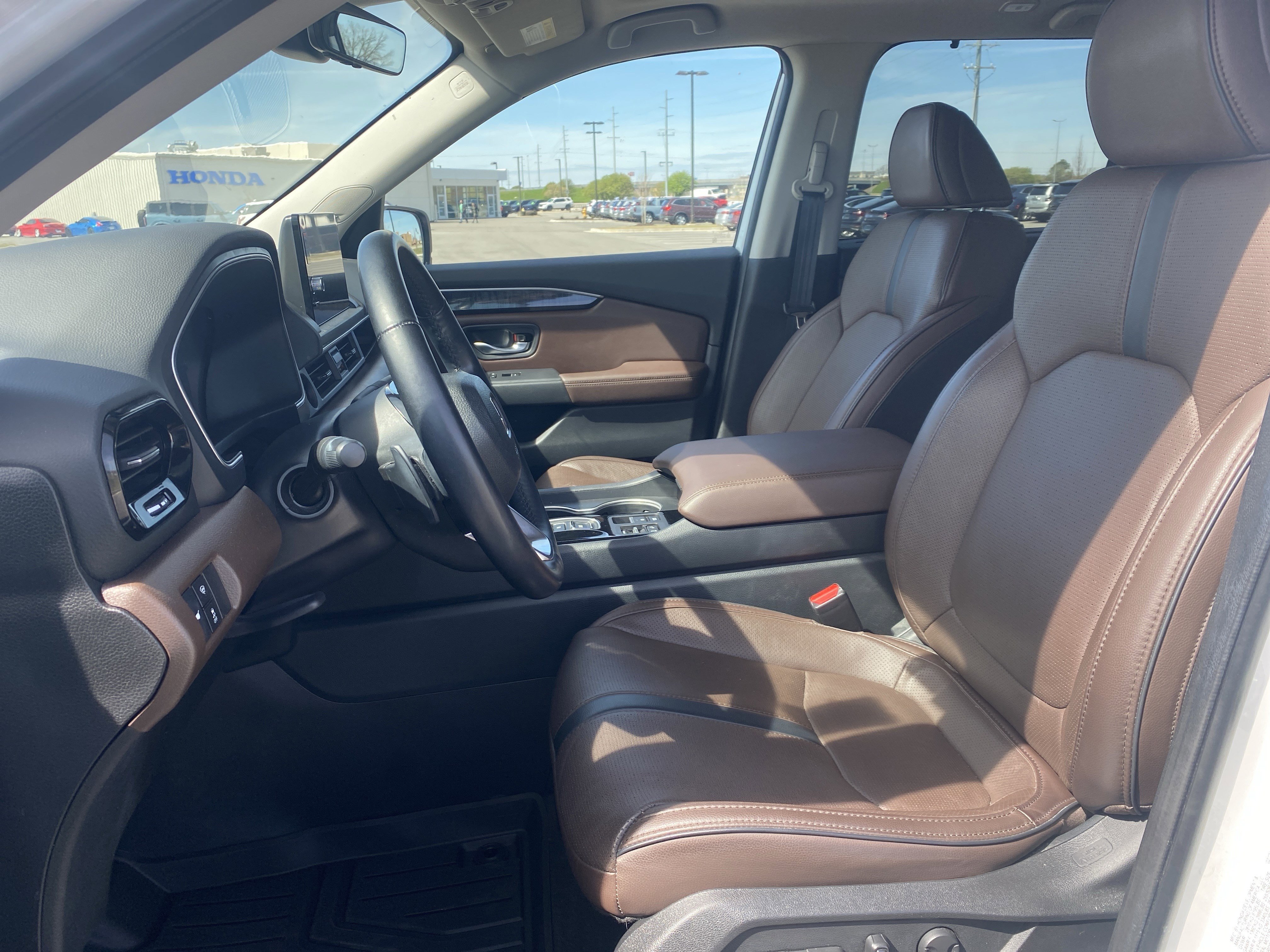 Certified 2024 Honda Pilot Elite image 9