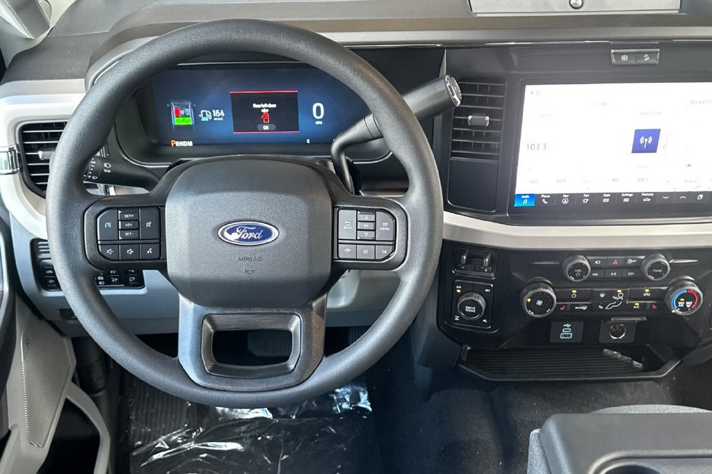 New 2026 Ford F250 XLT w/ XLT Premium Package AWD/4WD image 14