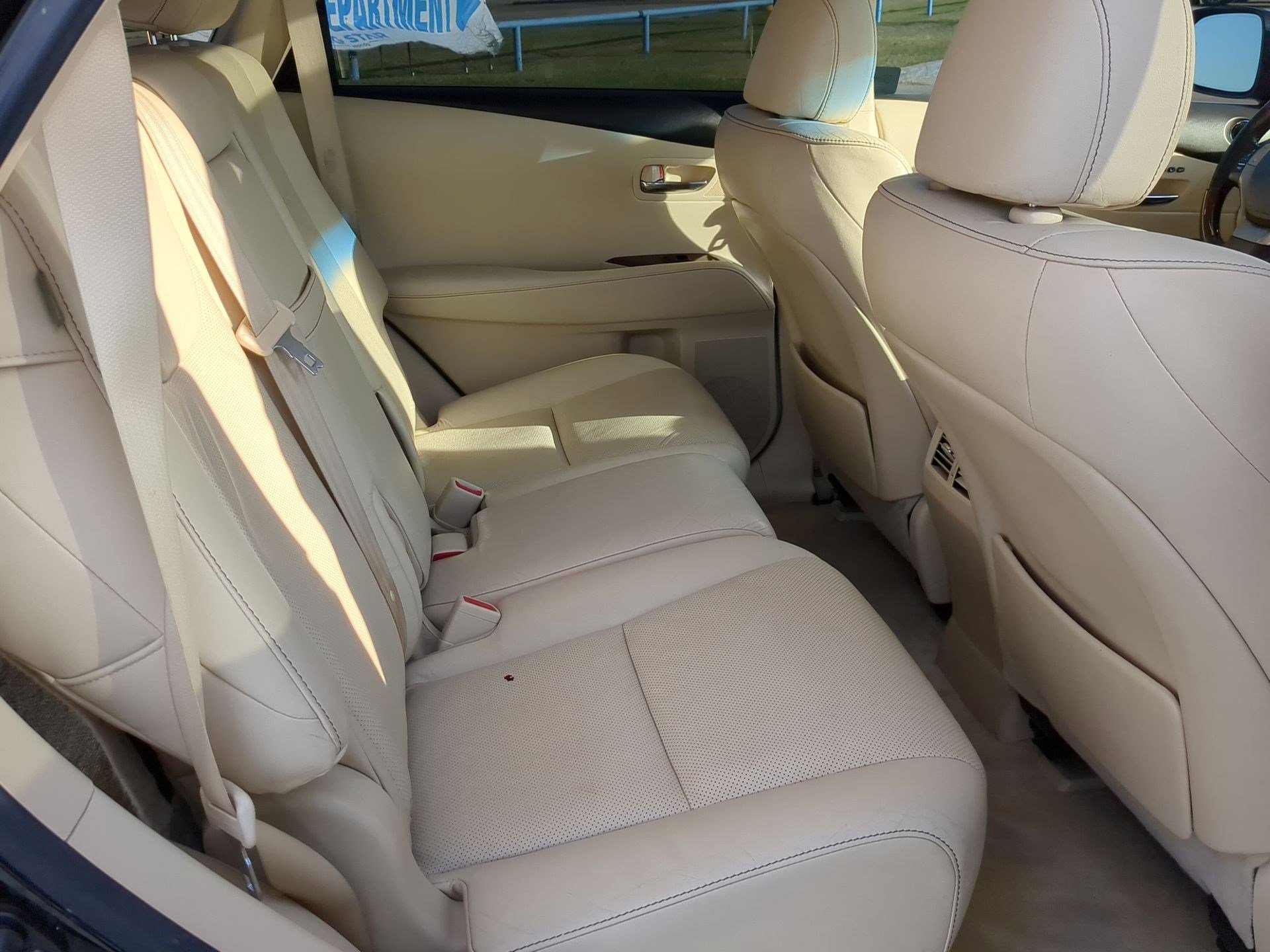 Used 2013 Lexus RX 450h FWD image 31