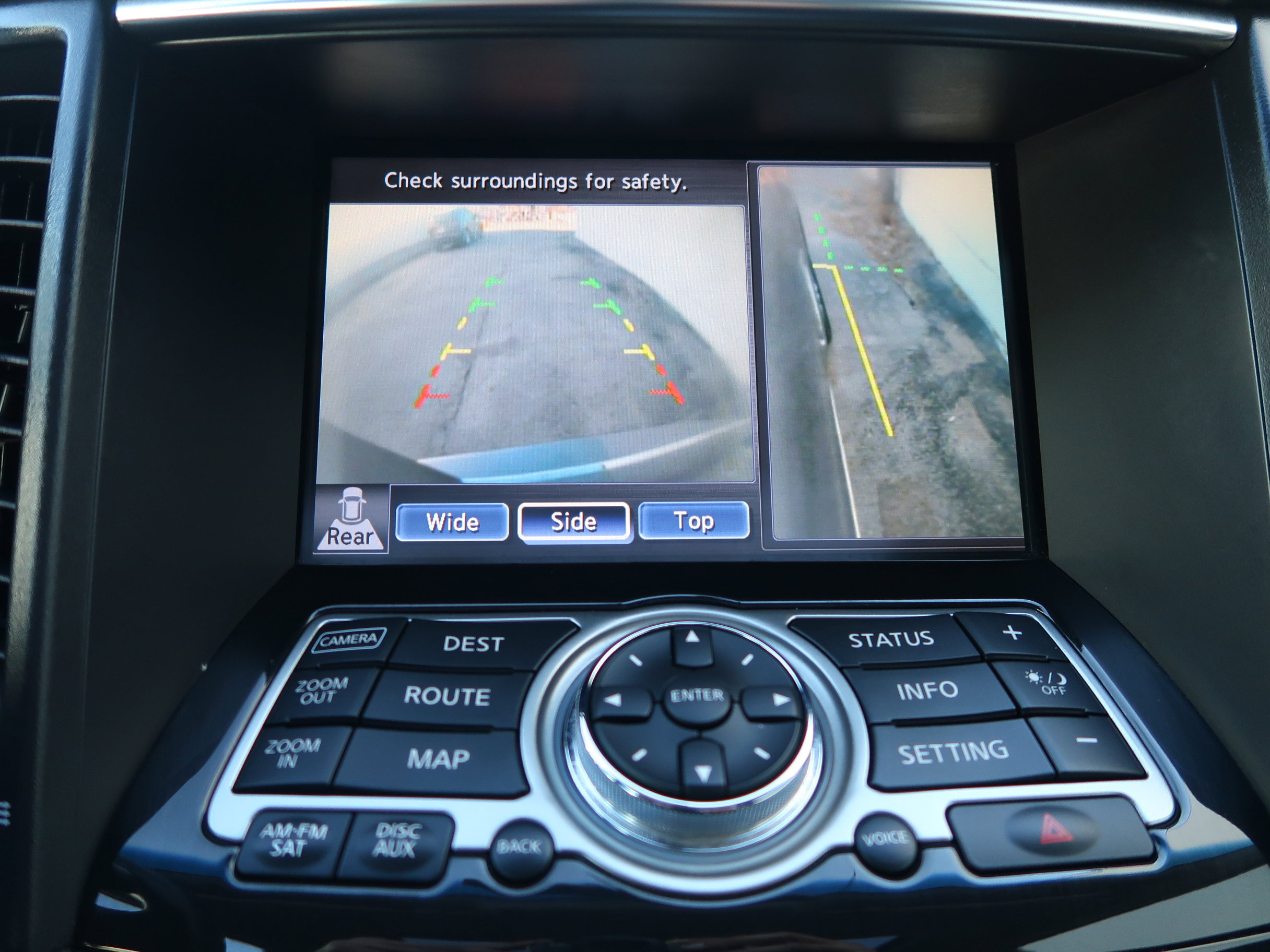 Used 2010 INFINITI FX35 2WD w/ Navigation Pkg image 19