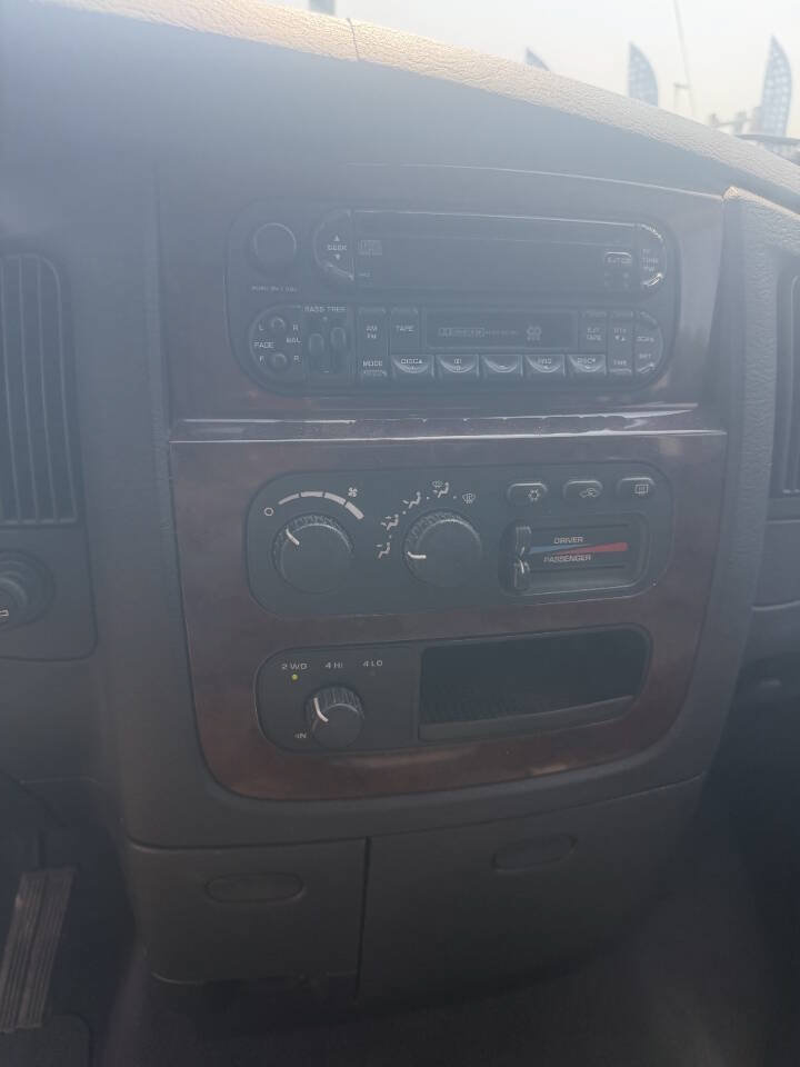 Used 2003 Dodge Ram 2500 Truck ST AWD/4WD image 3