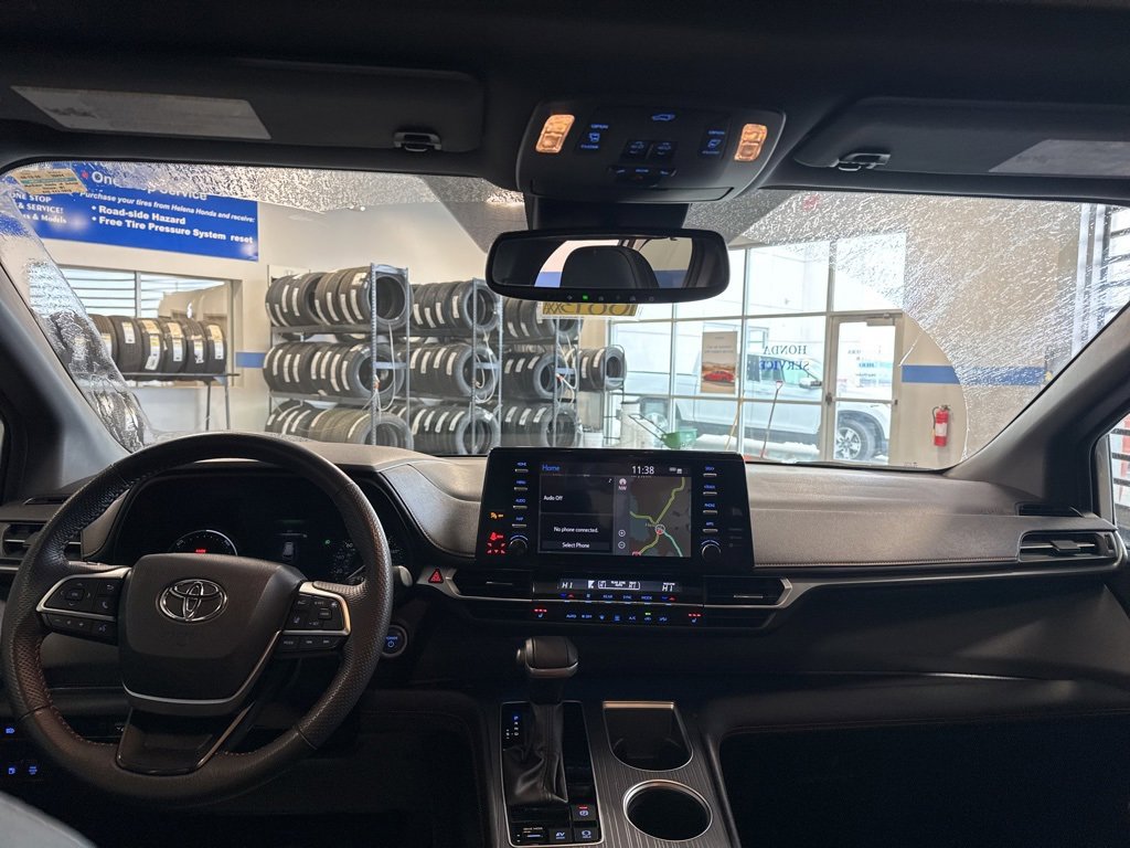 Used 2024 Toyota Sienna XSE image 9