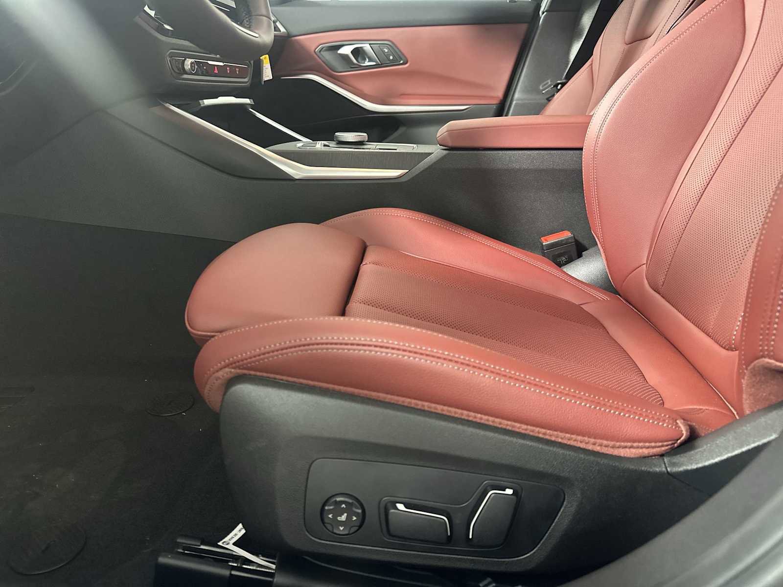 New 2026 BMW 330i xDrive Sedan w/ Convenience Package image 12