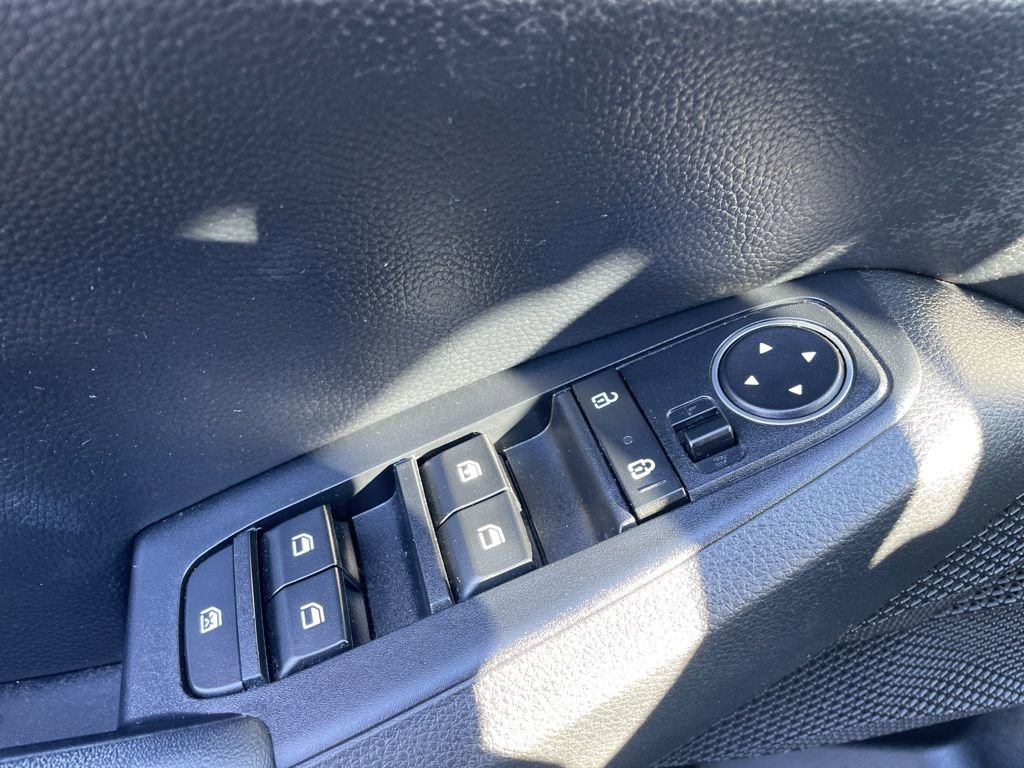 Used 2021 Kia Seltos S image 24