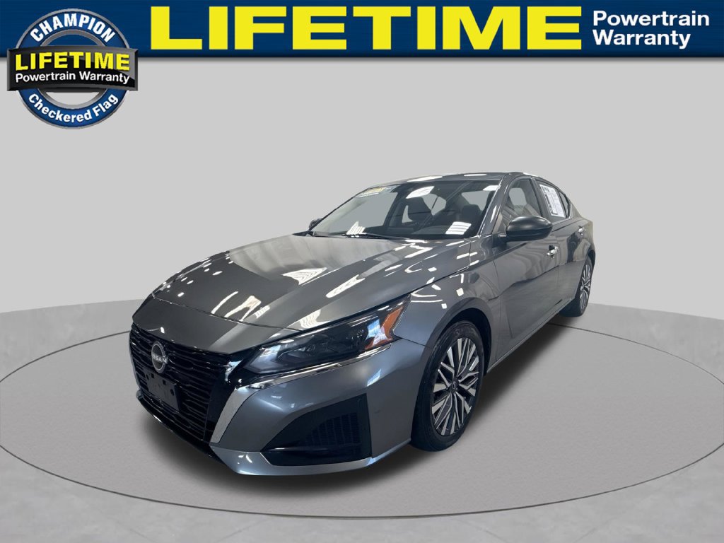 Used 2025 Nissan Altima 2.5 SV