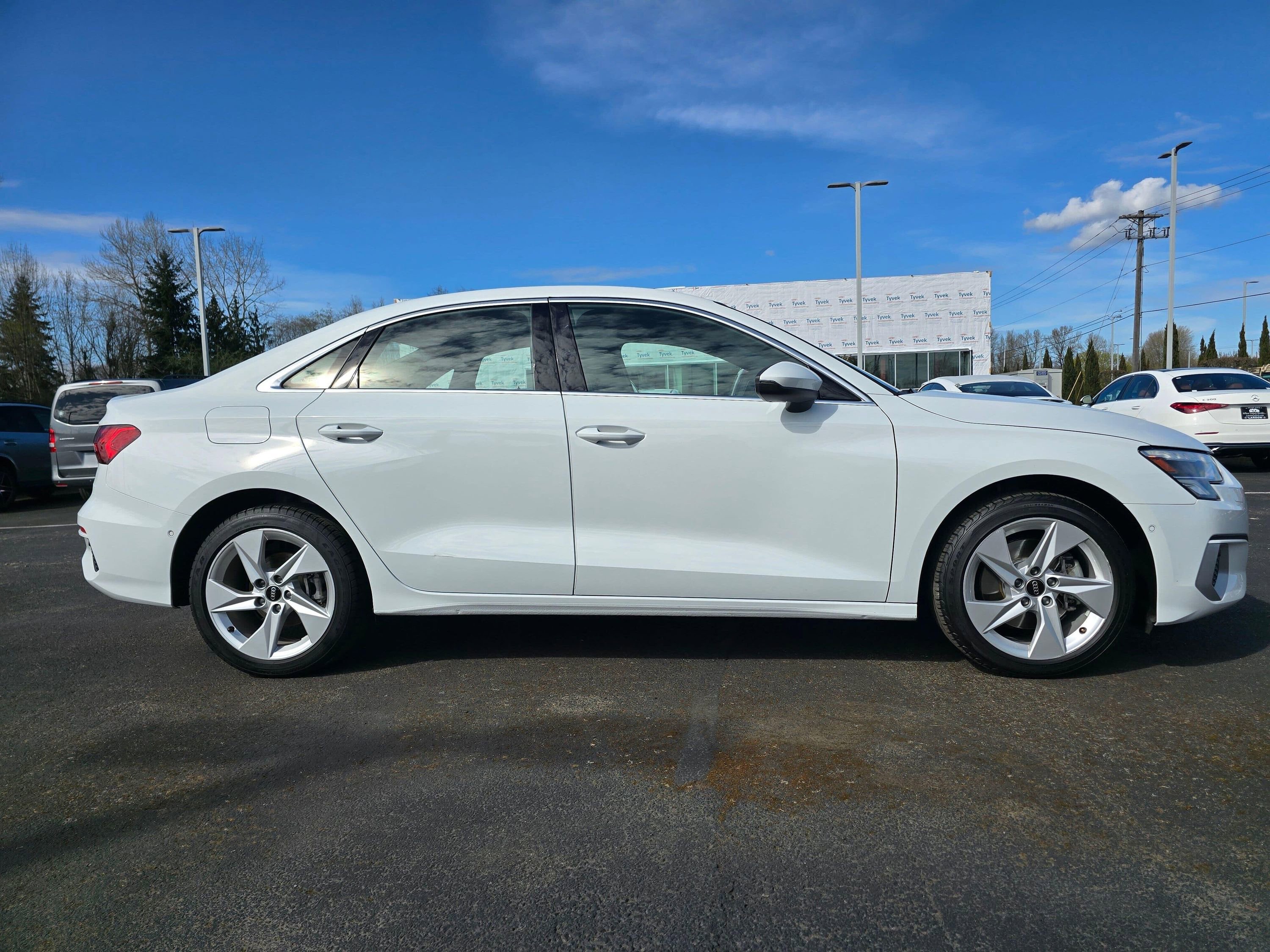 Used 2023 Audi A3 2.0T Premium Plus w/ Premium Plus Package FWD image 6