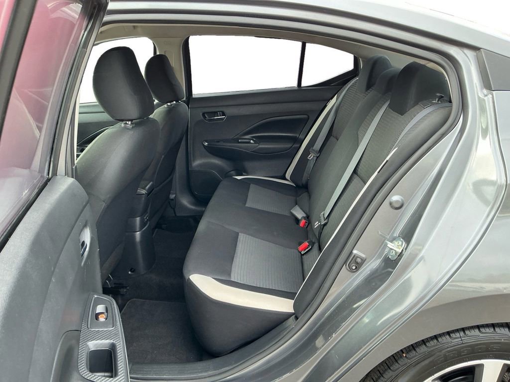 Used 2020 Nissan Versa SV w/ Trunk Package image 21