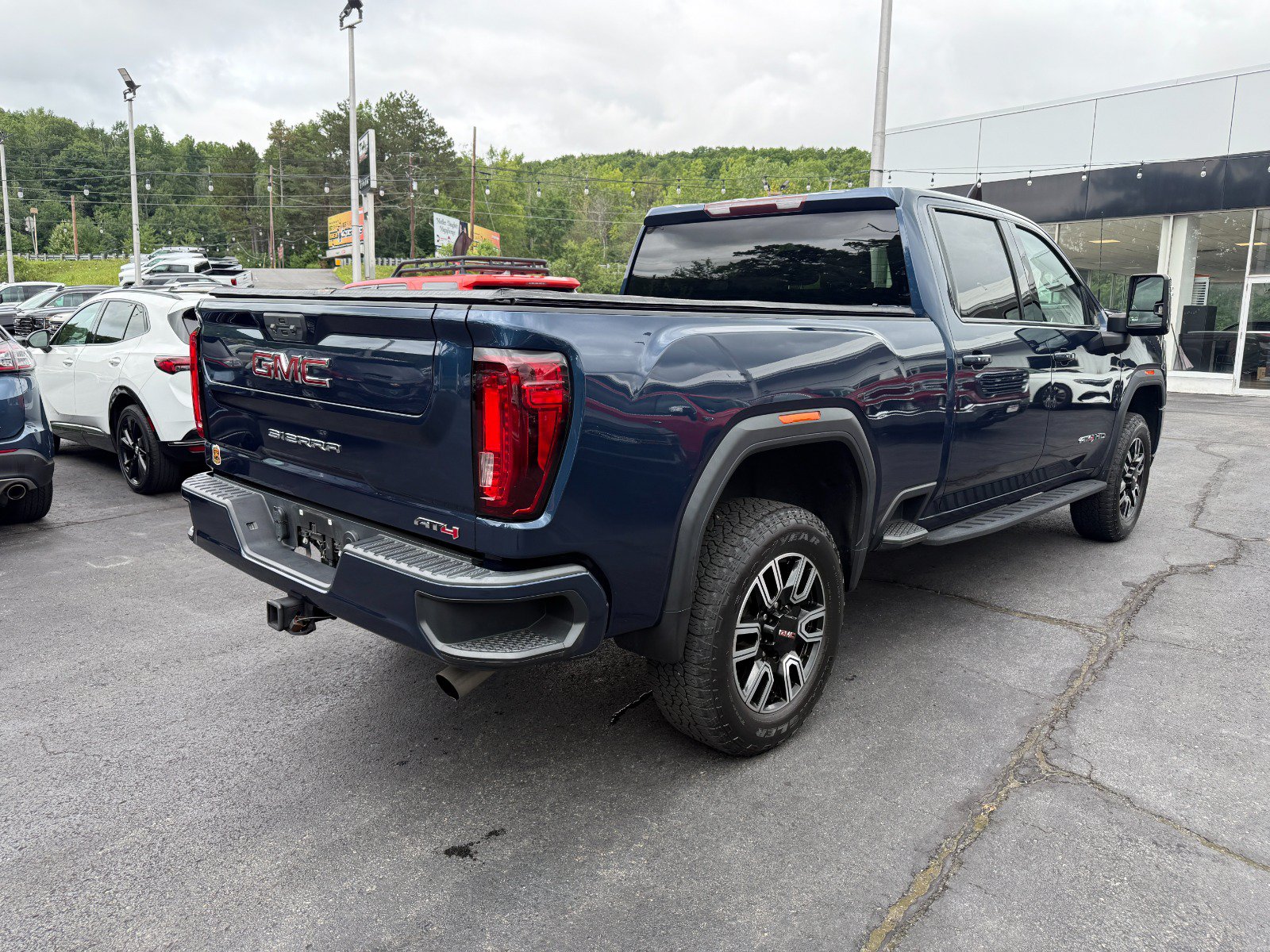 Used 2022 GMC Sierra 2500 AT4 w/ Snow Plow Prep/Camper Package AWD/4WD image 5