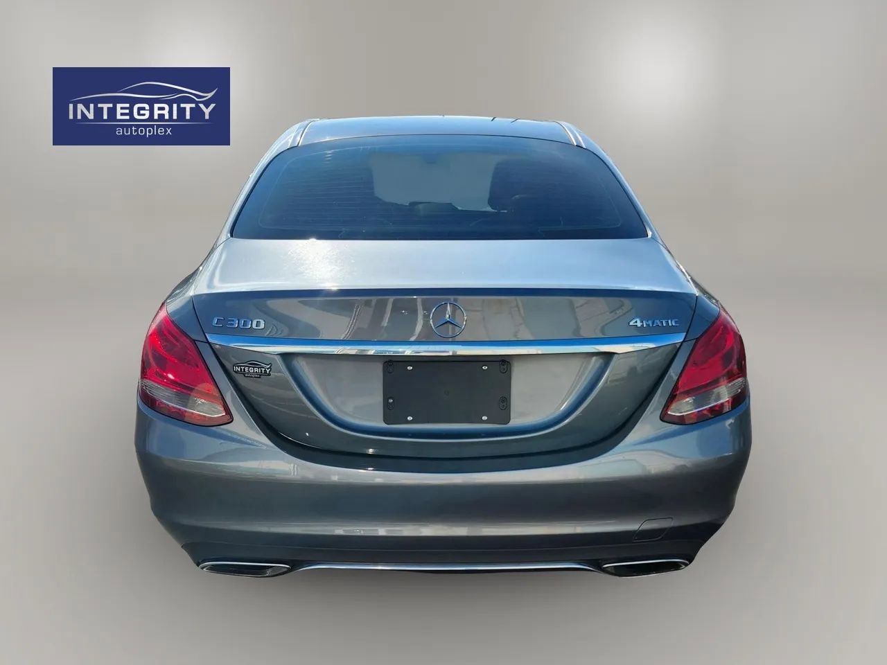 Used 2017 Mercedes-Benz C 300 4MATIC Sedan image 4