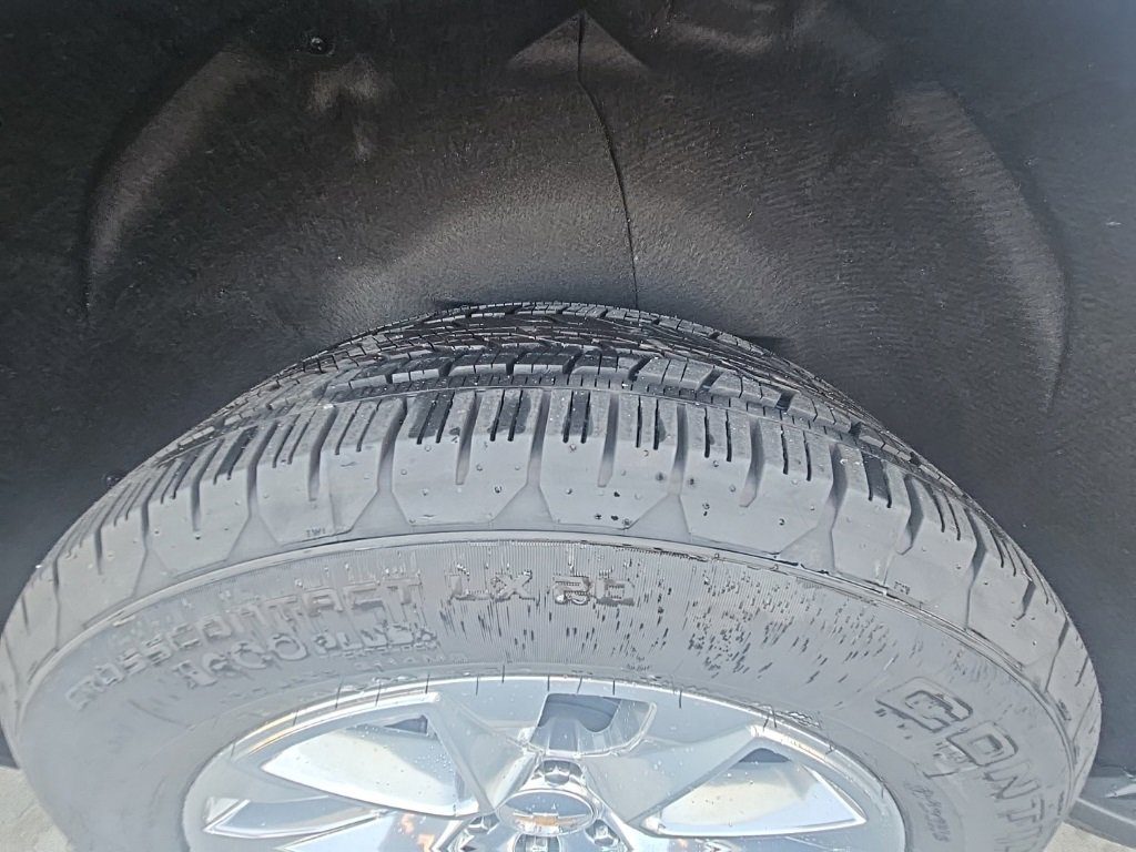 New 2026 Chevrolet Suburban Premier image 10