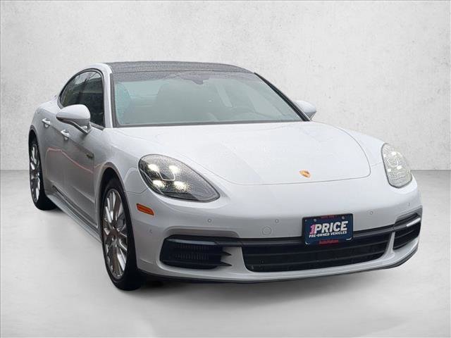 Used 2018 Porsche Panamera 4 image 3