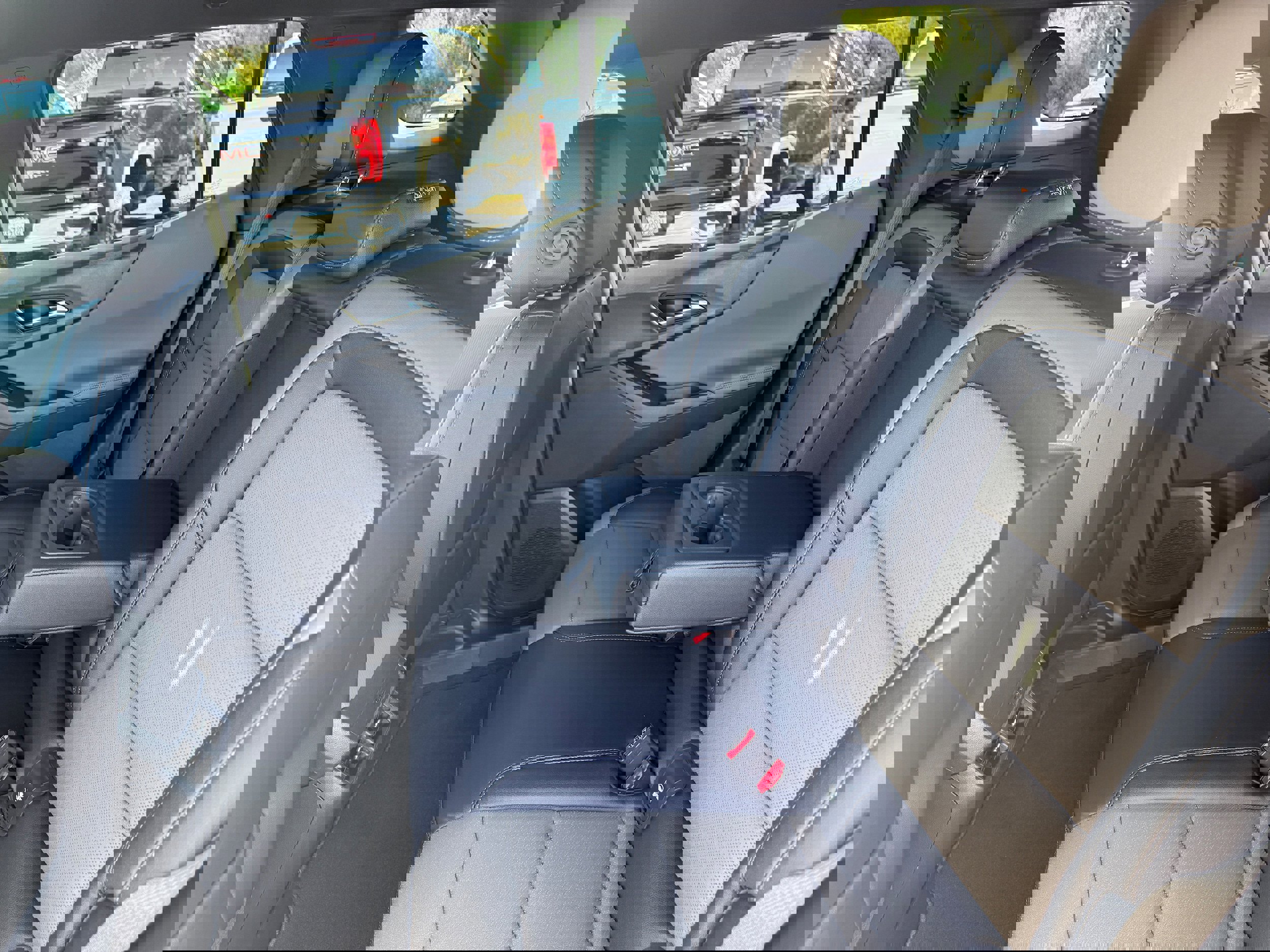 New 2026 Chevrolet Equinox LT w/ Convenience Package II image 9