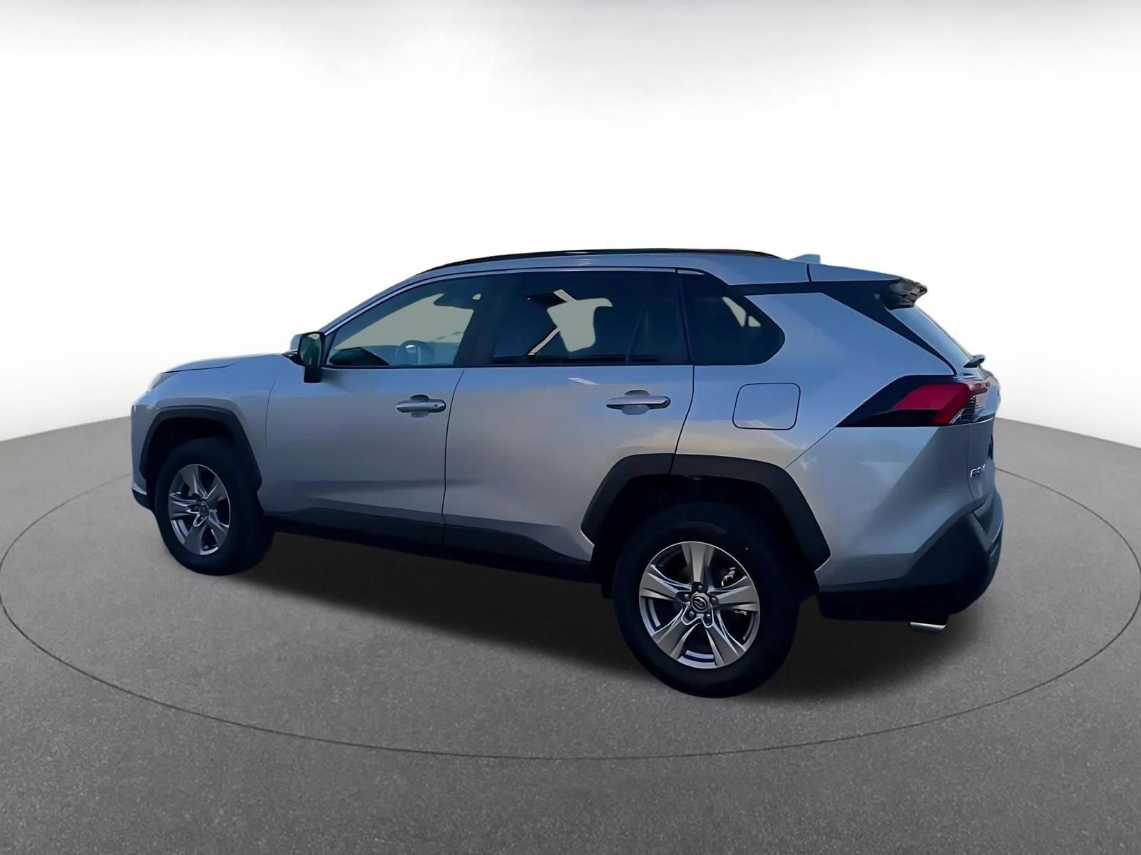 Used 2025 Toyota RAV4 XLE w/ Weather Package image 10