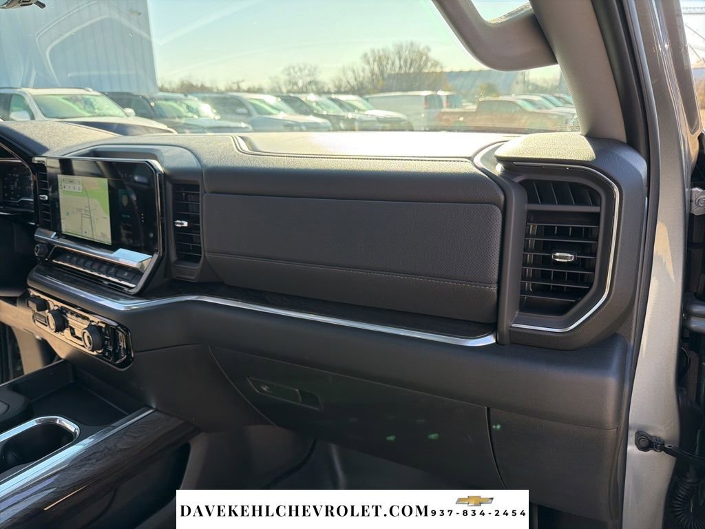 Used 2025 Chevrolet Silverado 1500 LTZ w/ LTZ Premium Package image 25