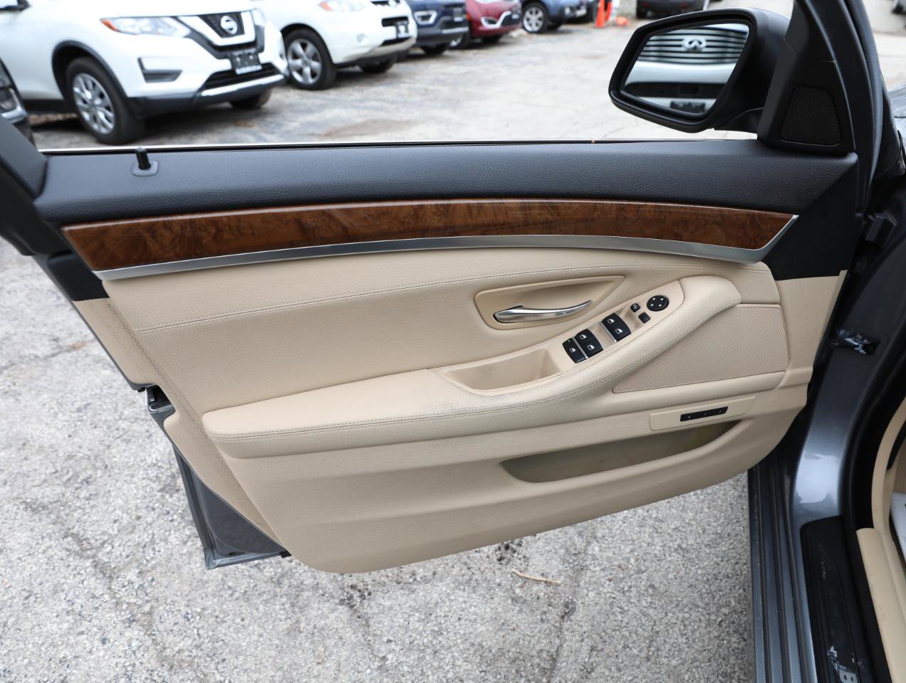 Used 2011 BMW 528i Sedan image 14