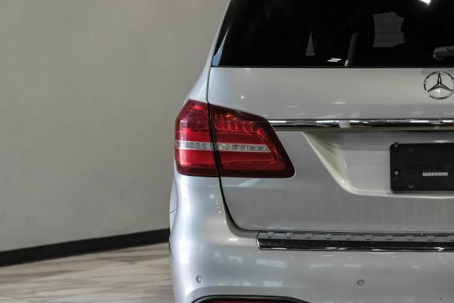 Used 2017 Mercedes-Benz GLS 550 4MATIC image 50
