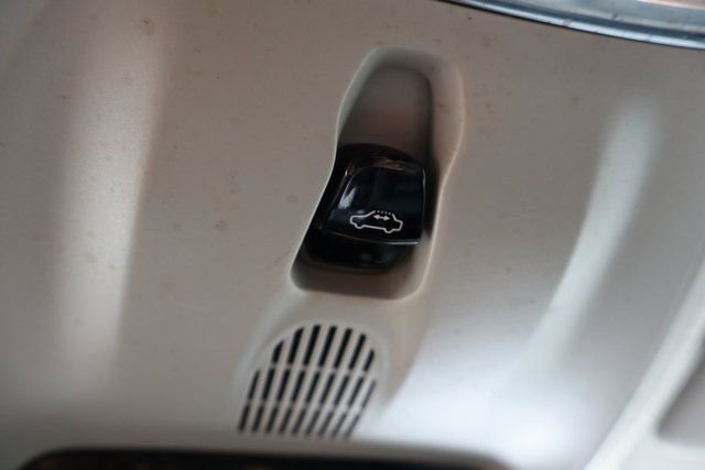 Used 2021 Volvo V60 T5 Cross Country w/ Climate Package image 23