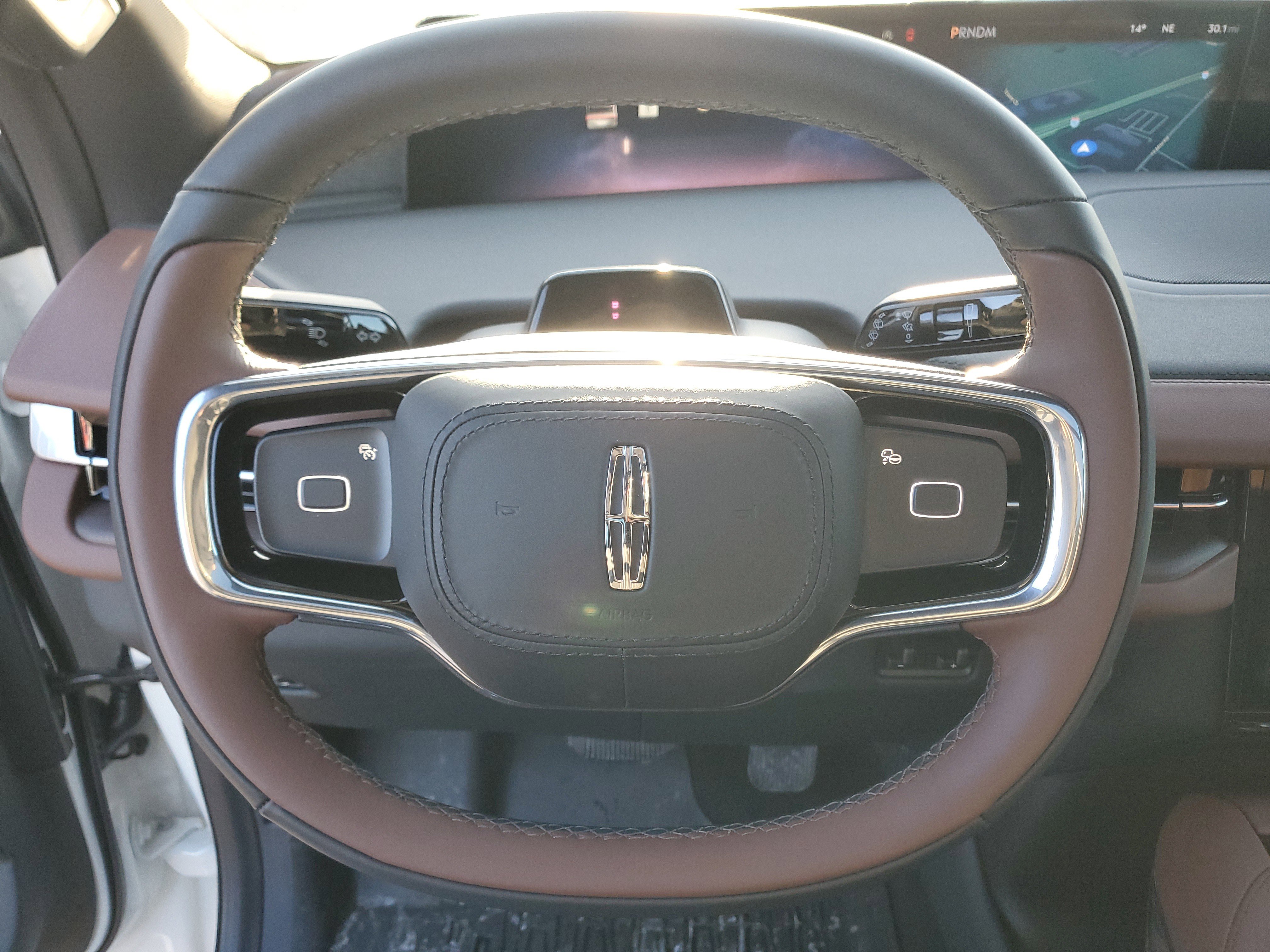 New 2025 Lincoln Navigator Reserve image 16