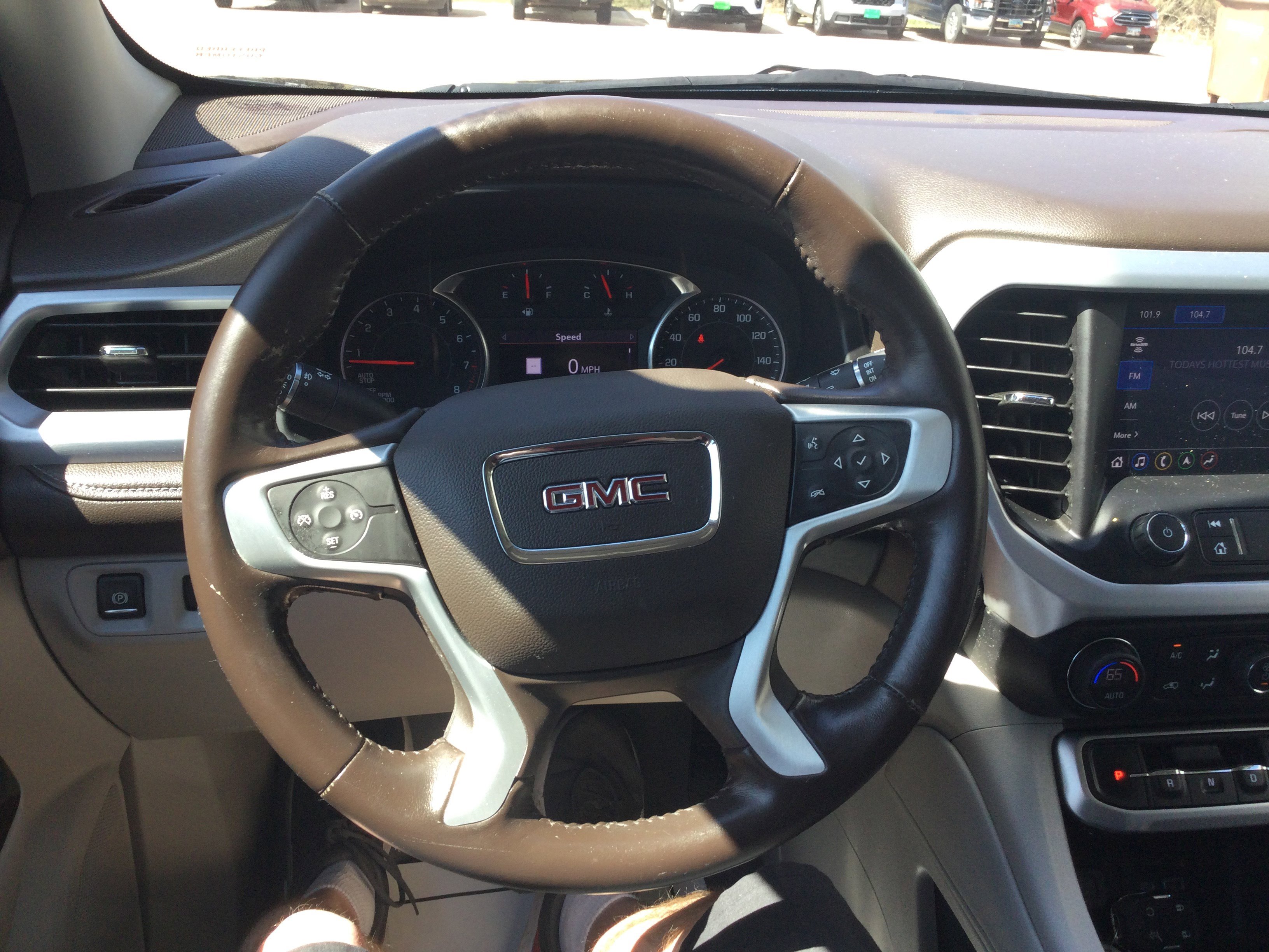 Used 2020 GMC Acadia SLT image 18