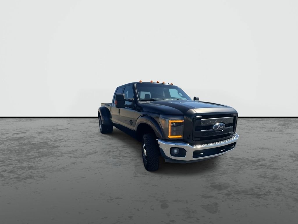 Used 2016 Ford F350 Lariat w/ Lariat Interior Package image 2