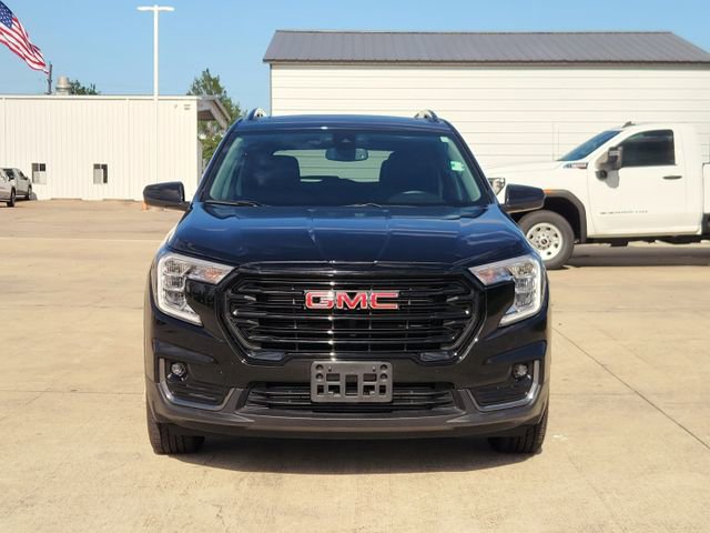 Used 2024 GMC Terrain AT4 w/ Infotainment Package II AWD/4WD image 2