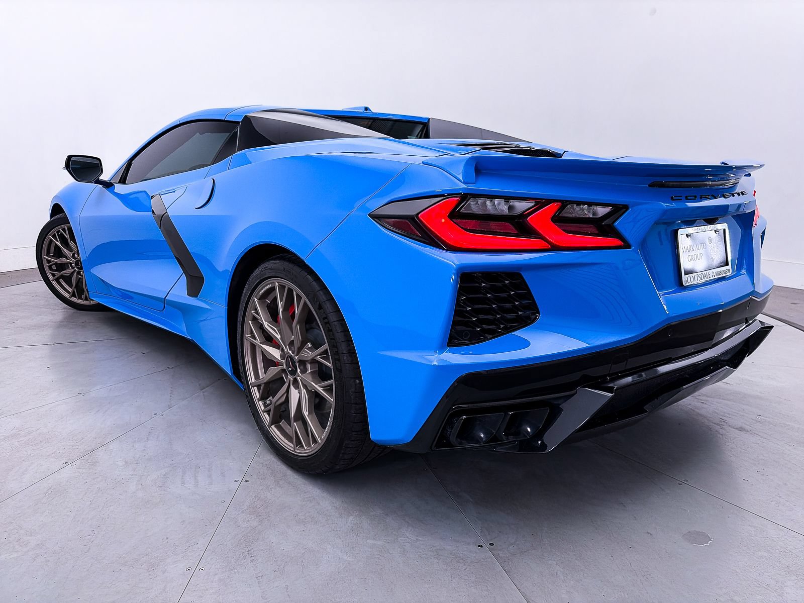 Used 2023 Chevrolet Corvette Stingray Premium Conv RWD image 2