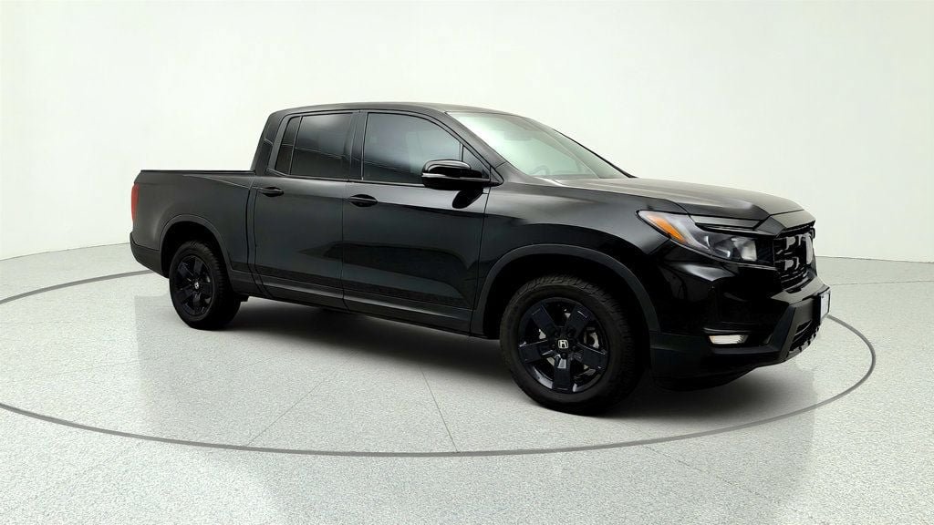 Used 2024 Honda Ridgeline Black Edition image 3