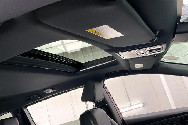 Certified 2024 Honda Odyssey Sport image 13
