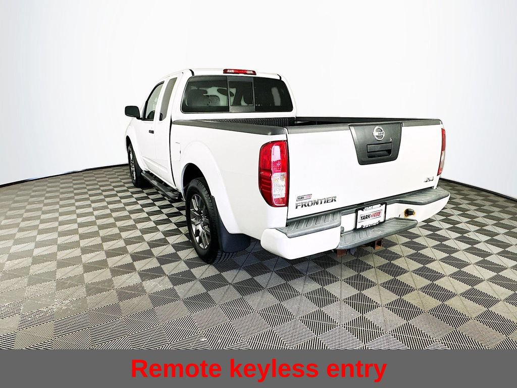 Used 2012 Nissan Frontier SV w/ Sport Appearance Pkg AWD/4WD image 8