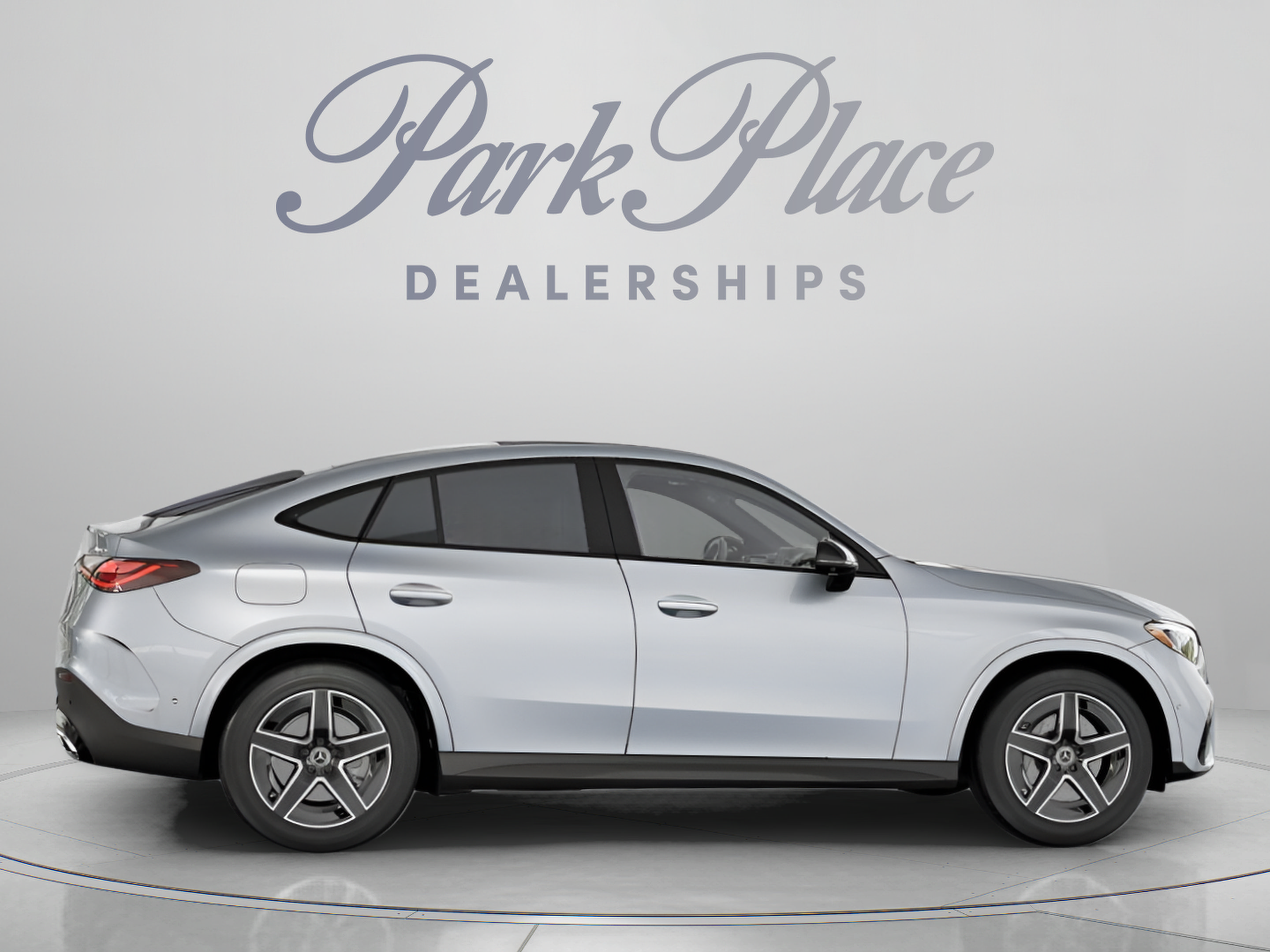 Used 2024 Mercedes-Benz GLC 300 4MATIC image 26