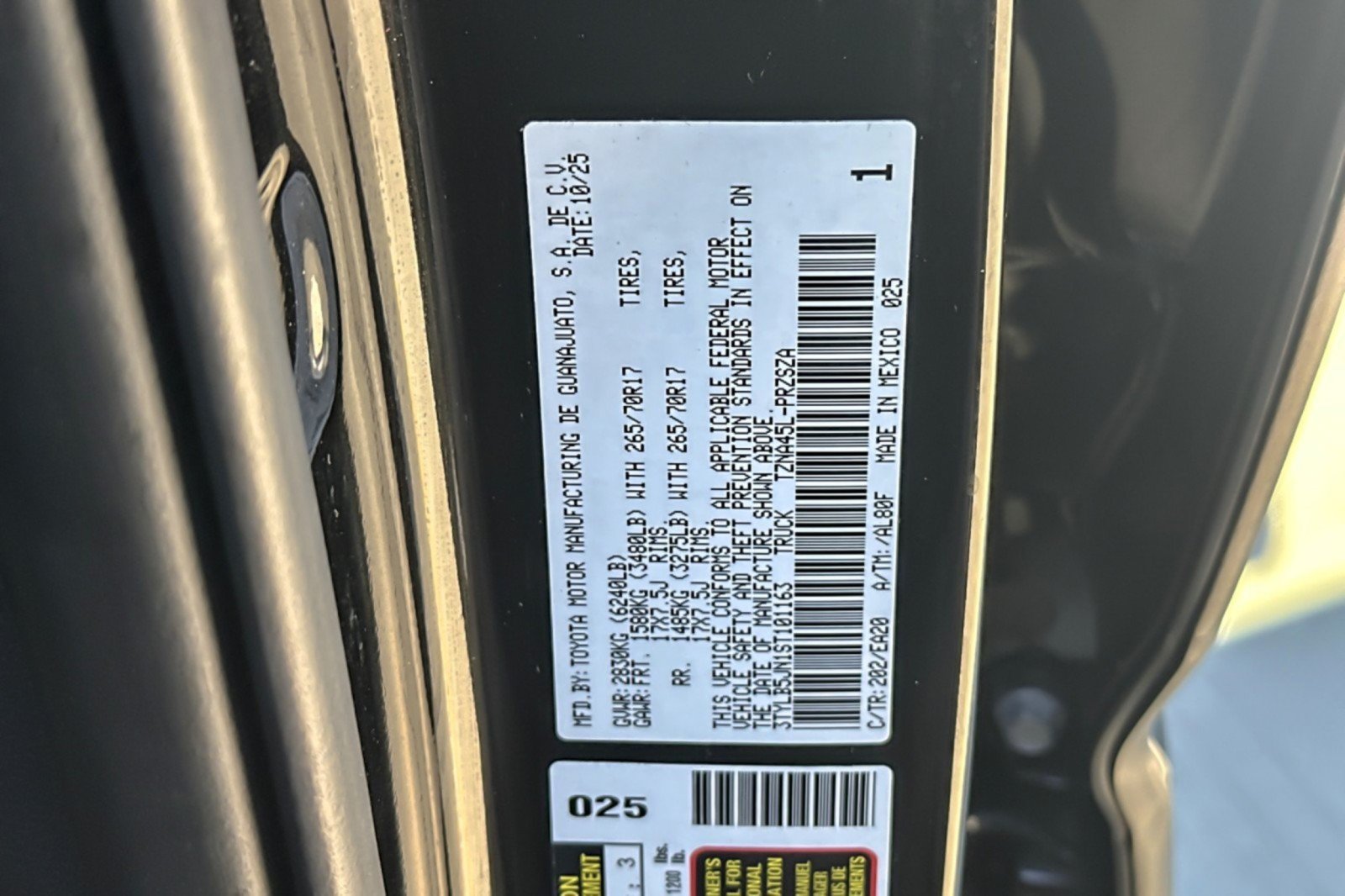 Certified 2025 Toyota Tacoma TRD Off-Road w/ TRD Off Road Premium Package AWD/4WD image 26