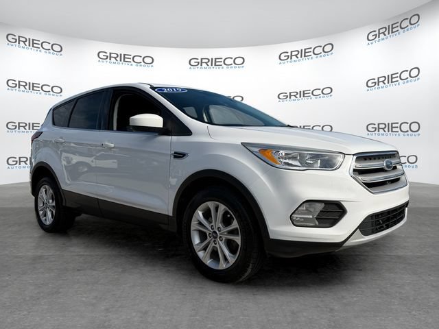 Certified 2019 Ford Escape SE