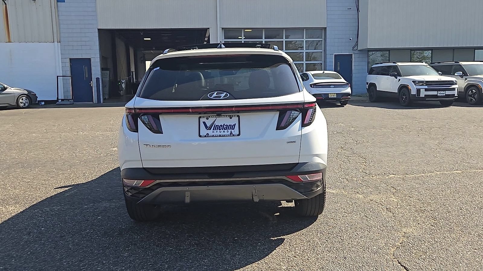 Certified 2023 Hyundai Tucson Limited AWD/4WD image 7