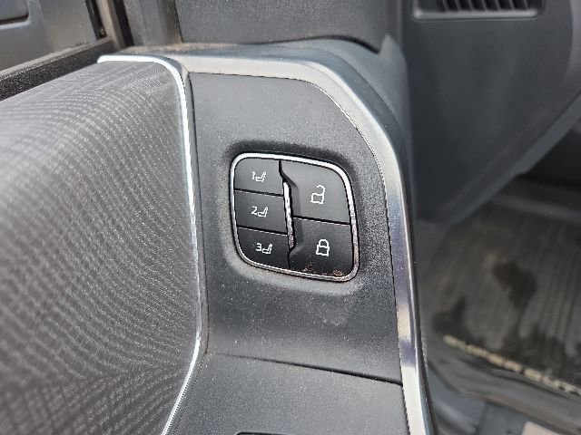 Used 2023 Ford F350 Platinum AWD/4WD image 16