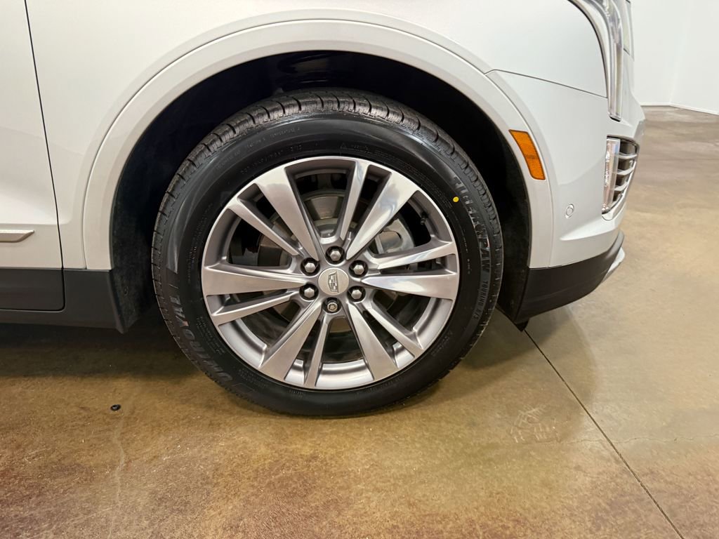 Used 2020 Cadillac XT5 Premium Luxury image 90