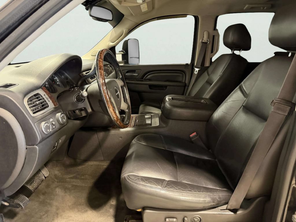 Used 2013 GMC Sierra 2500 Denali AWD/4WD image 13