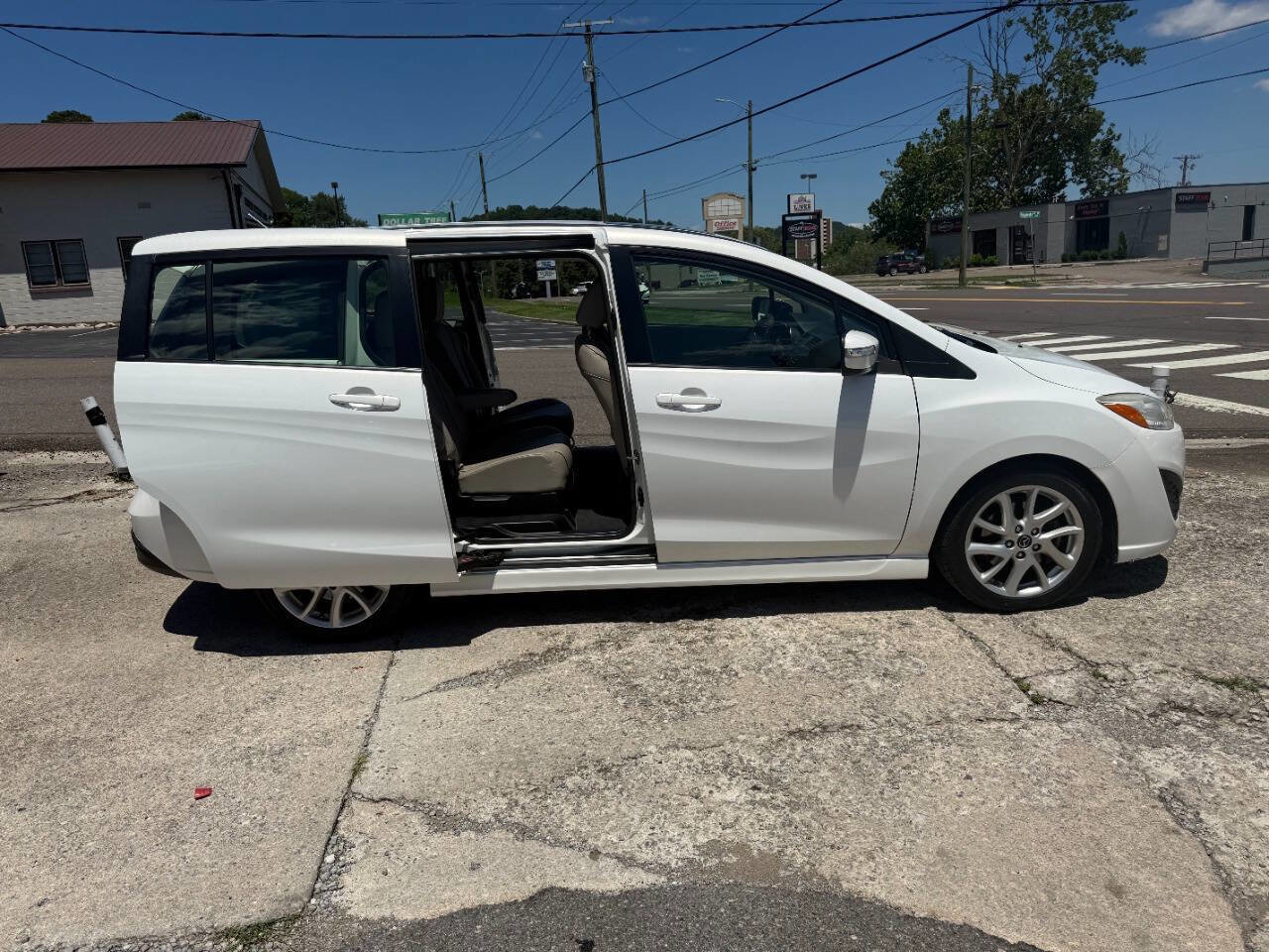Used 2015 MAZDA MAZDA5 Grand Touring FWD image 19