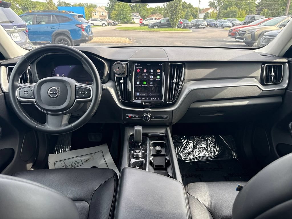 Used 2023 Volvo XC60 B5 Core w/ Climate Package AWD/4WD image 12