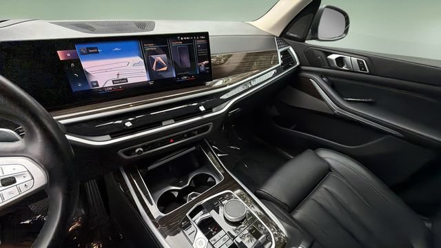Used 2023 BMW X7 xDrive40i AWD/4WD image 27