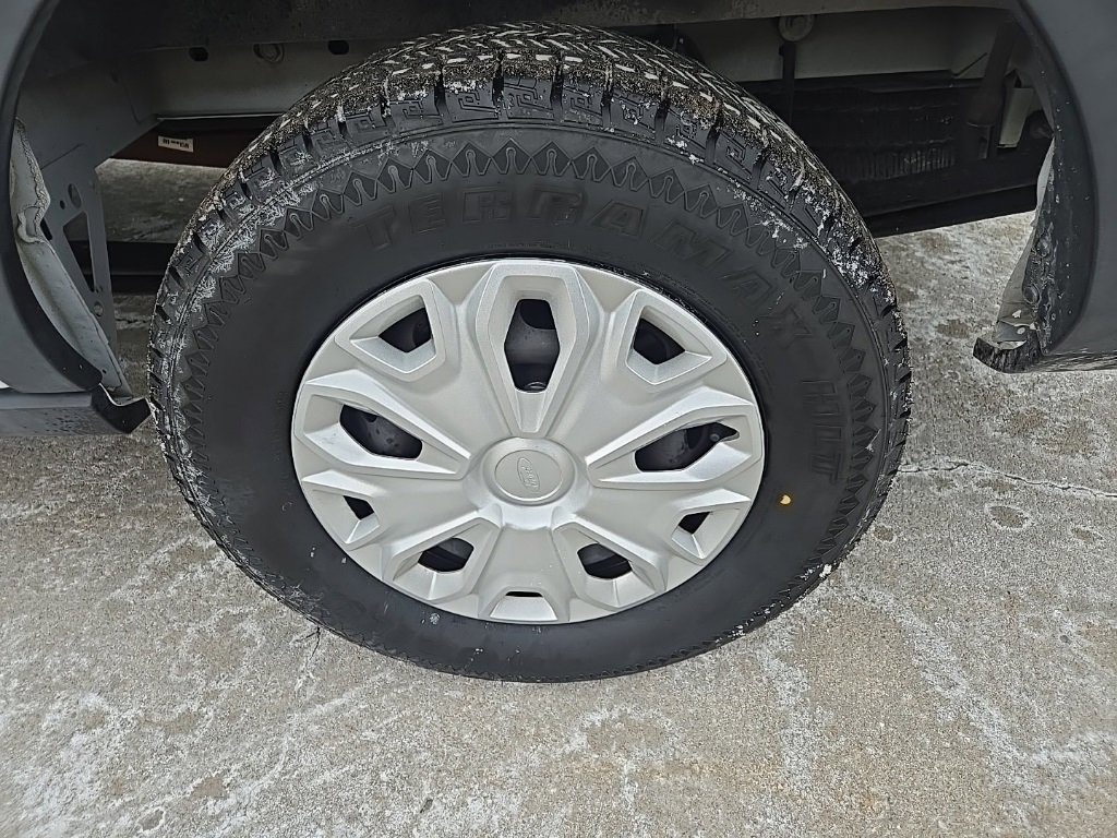 Used 2023 Ford Transit 350 XLT image 23